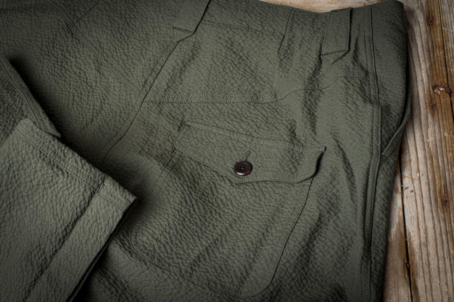 FLEURS DE BAGNE - LE PANTALON "LE NERVI" SEERSUCKER KAKI