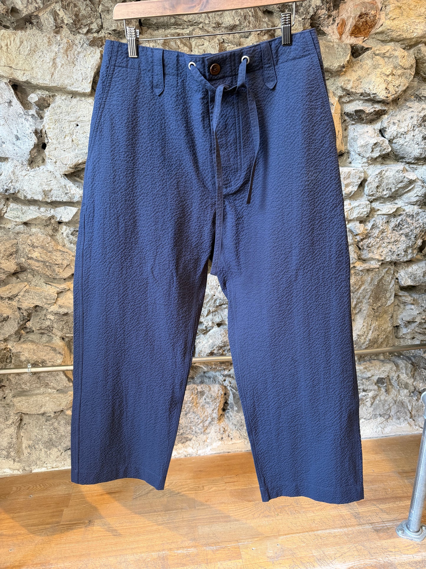 FLEURS DE BAGNE - LE PANTALON "LE NERVI" SEERSUCKER NAVY