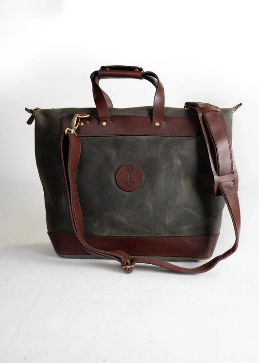 IRON AND RESIN - Overland Tote