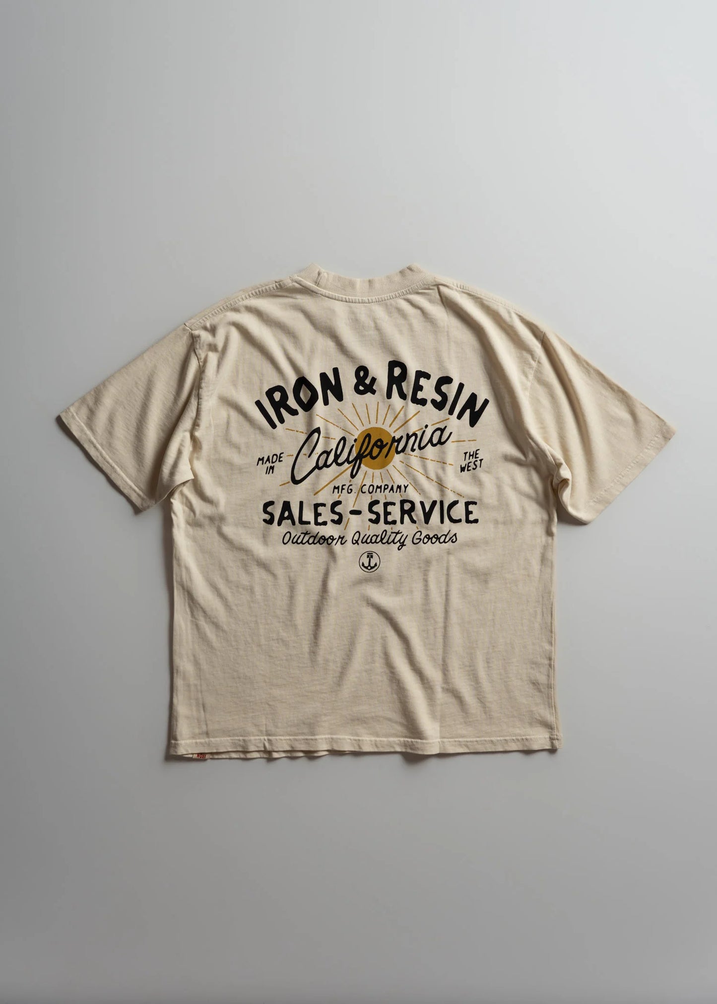 IRON AND RESIN - Sales and service tee