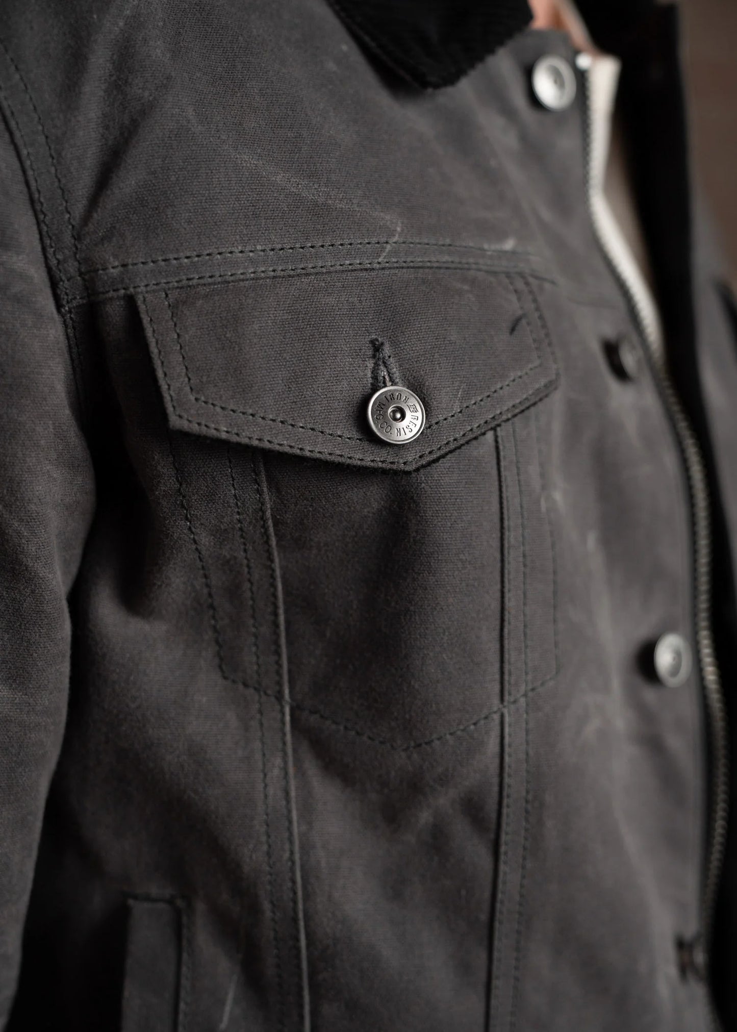 IRON AND RESIN - The Scout Jacket V2 charcoal