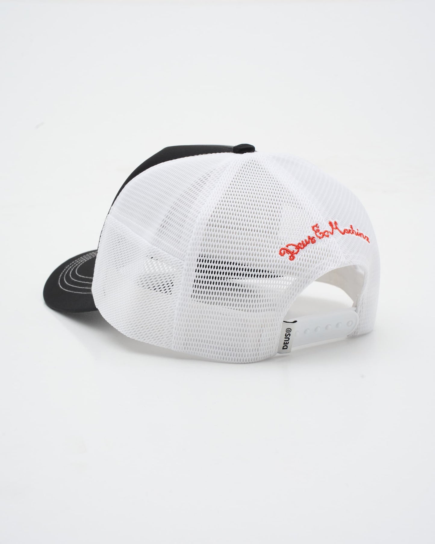 DEUS EX MACHINA SHIELD LUXX TRUCKER